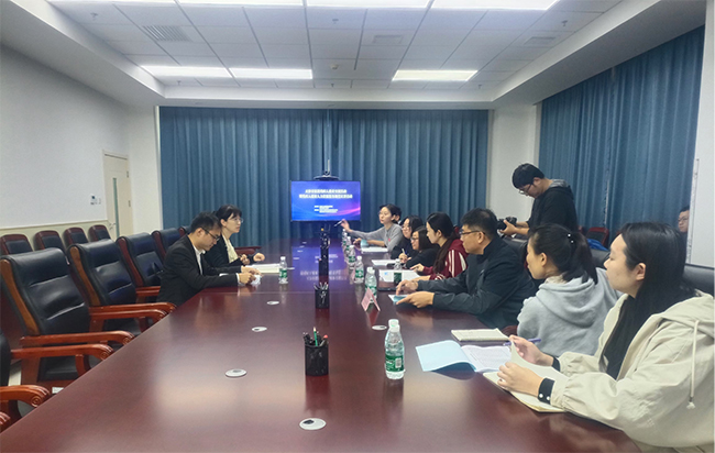 图为残疾人就业推介交流活动现场
